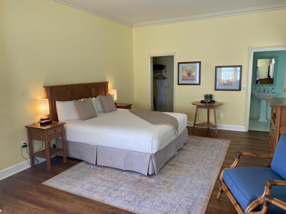 Elm House 3* Napa