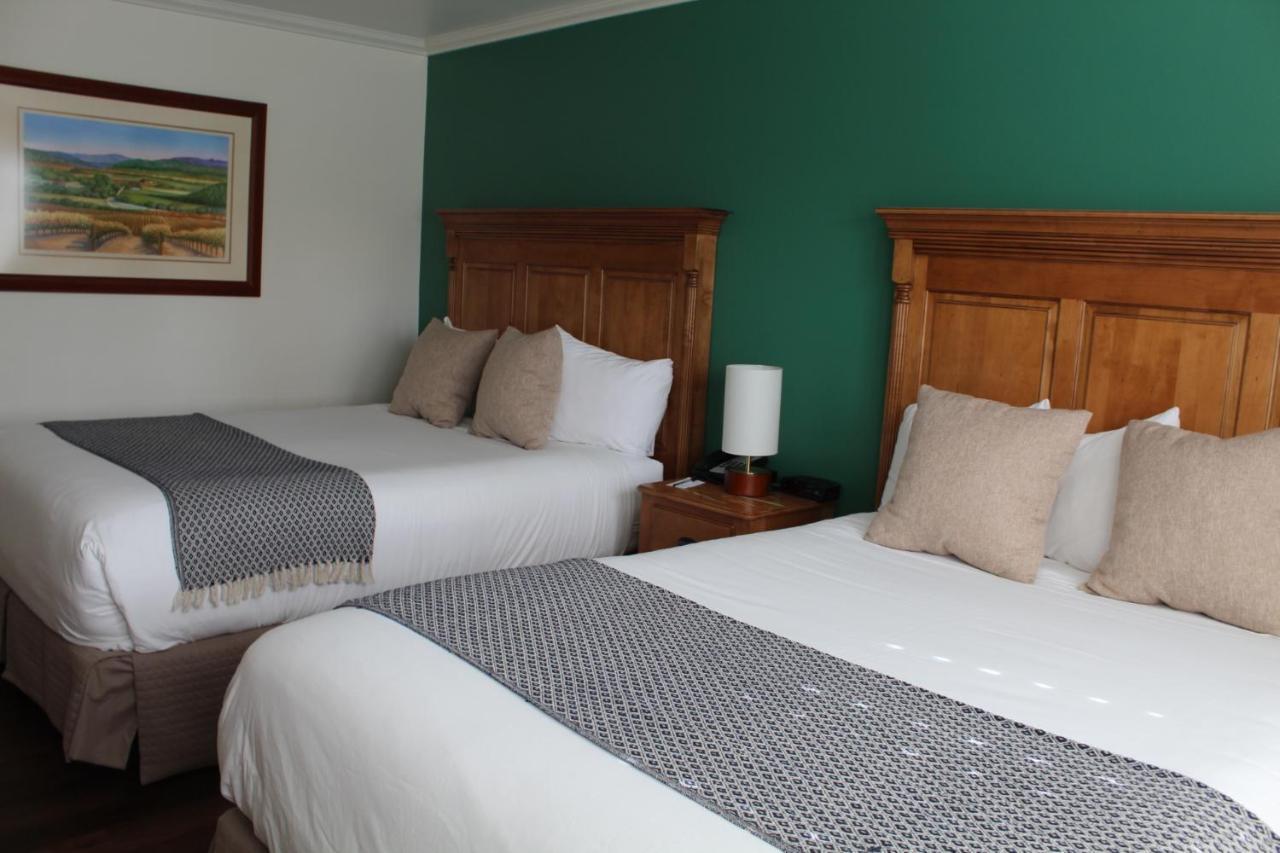 Elm House 3*