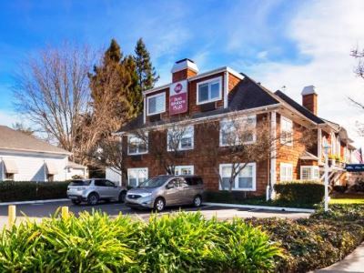 Elm House Inn 3*