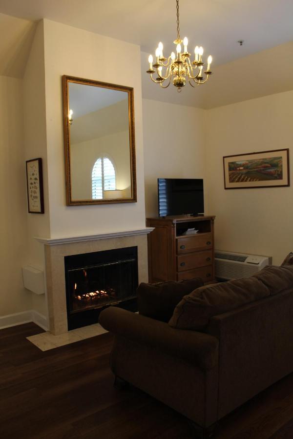 Elm House 3* Napa
