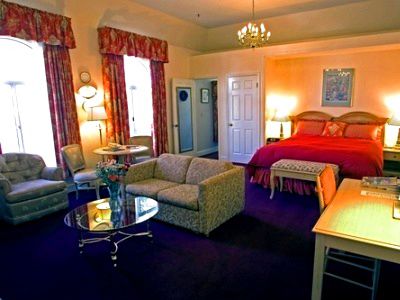 Elm House 3*